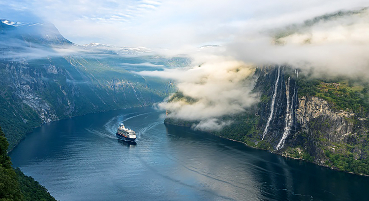 TUI Cruises MeinSchiff Geiranger Foto TUI Cruises Fabio Kohler.jpg